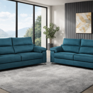 Conjunto de sofás Lorena 3+2 tiene un diseño moderno con asientos acolchados y patas metálicas, ideal para salón contemporáneo.