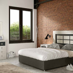 dormitorio matrimonio moderno Moscú con cabecero decorativo